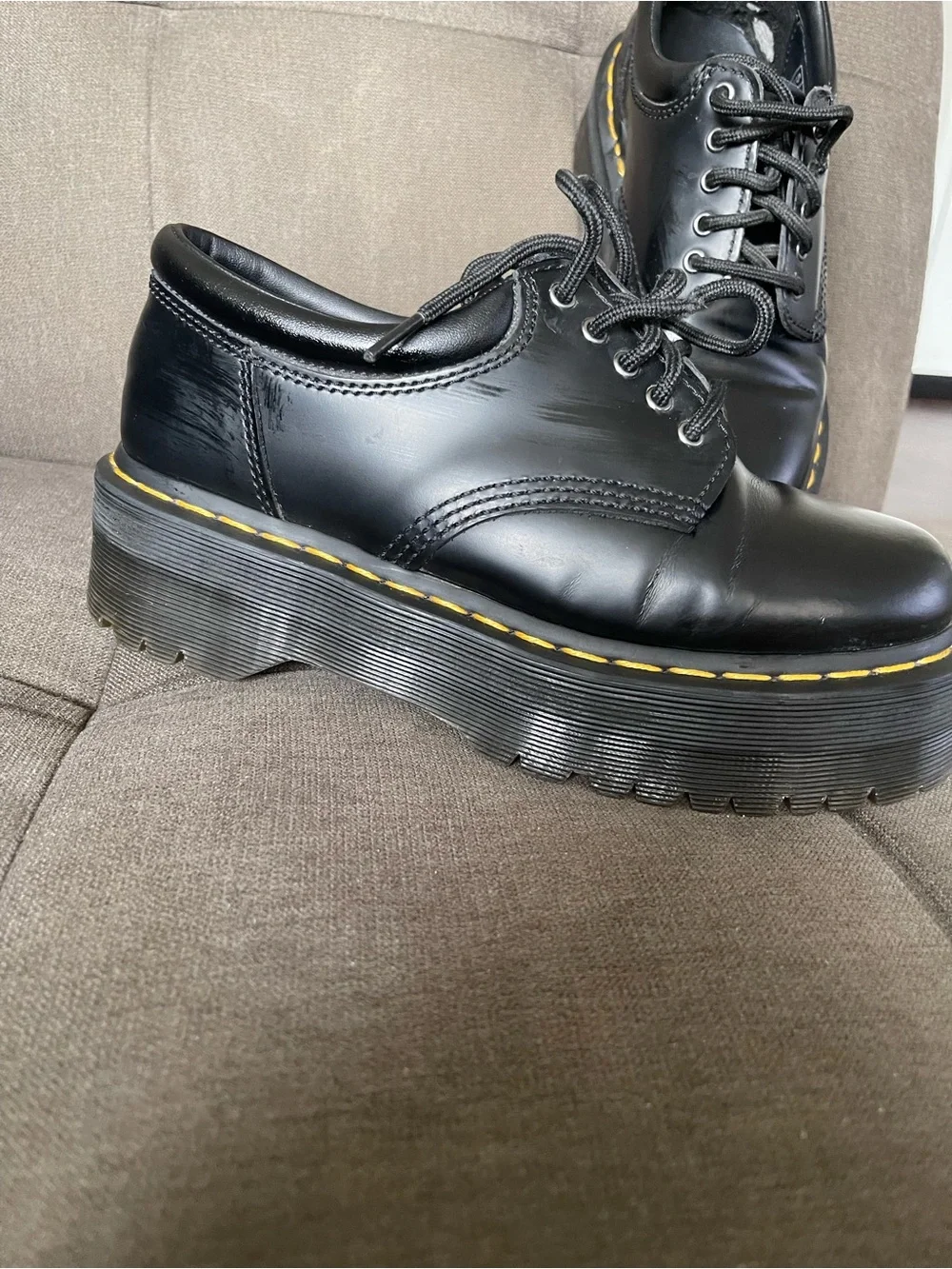 Dr. Martens UnisexBlack Leather Platform Casual Shoes Black/Polish Smooth 7W, 6M